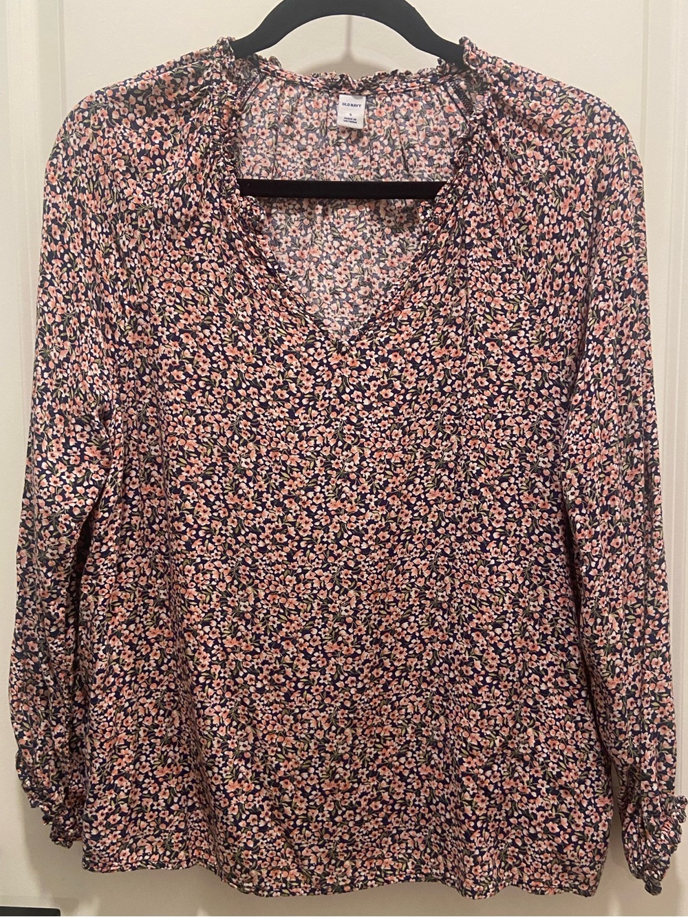 Old Navy Navy and Pink Floral V-Neck Long Sleeve Blouse